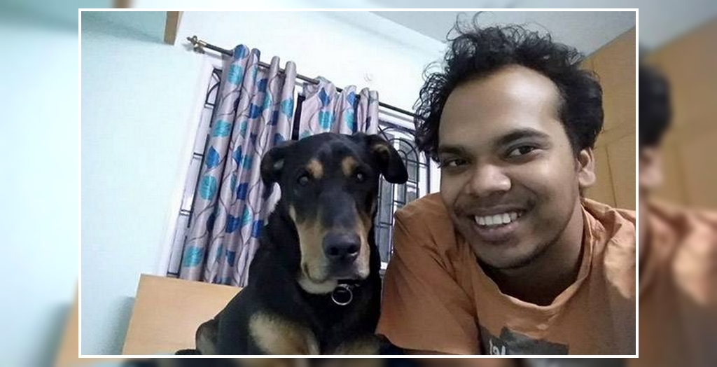 Crocodile attacked the dog owner