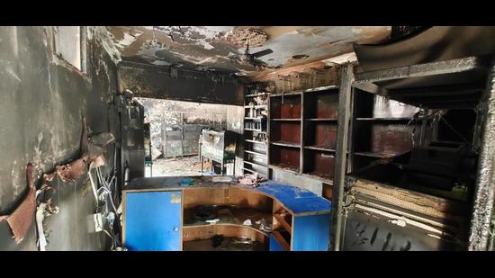 2,000 fish, 39 birds perish in fire at Zirakpur pet shop