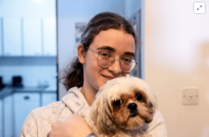 Mia Leimberg with her dog Bella